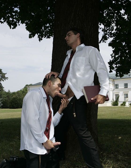 blowjob behind the tree at school