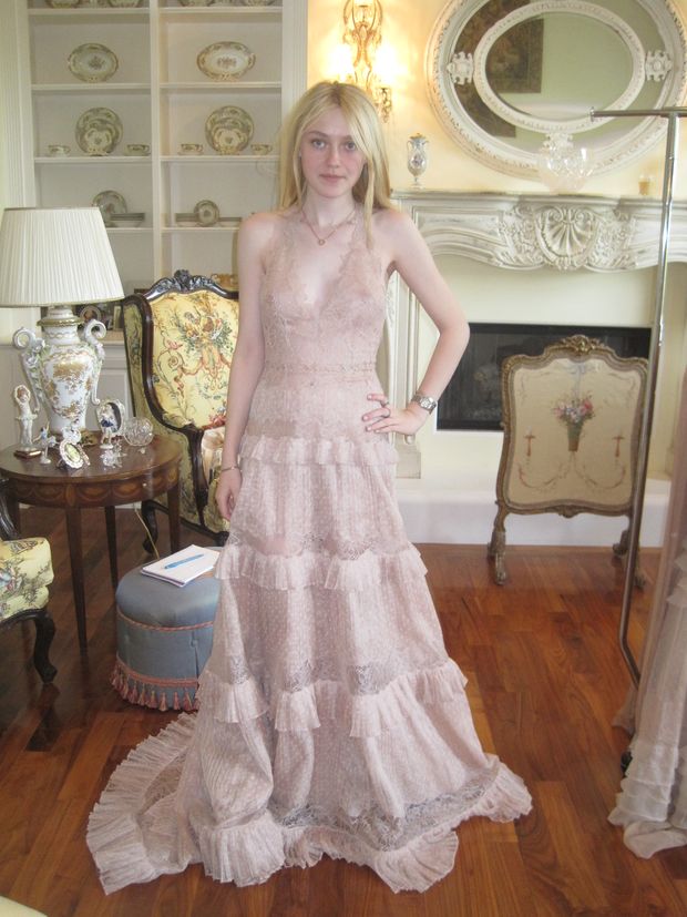 Dakota Fanning tits