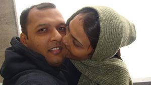 Pakistani college girl group sex with bf's