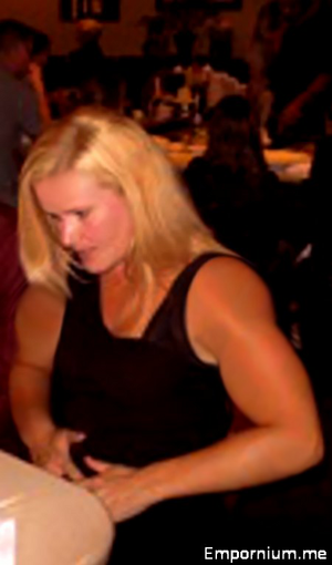 Mature MILF Slut Amy