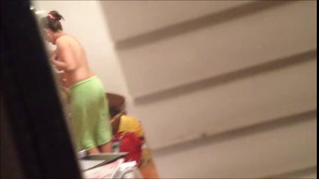 Romanian window peep 7