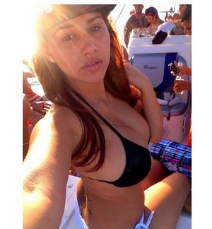 Rosanna Castillo bikini selfie