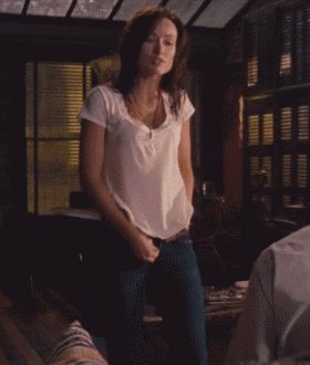 Sharing my favorite Olivia Wilde gif