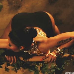 Nicki Minaj big ass twerkin