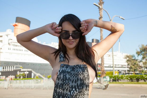 Tawny Henderson in sunglasses