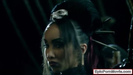 Pirate hunter Shay Jordan rough threeway