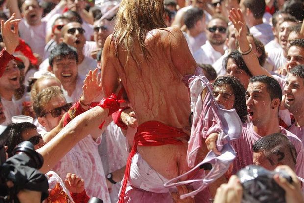 La Tomatina y un culo