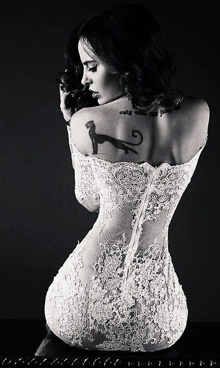 fine brunette ass in white lace dress
