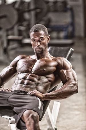 No Chicas it is hard athletic man