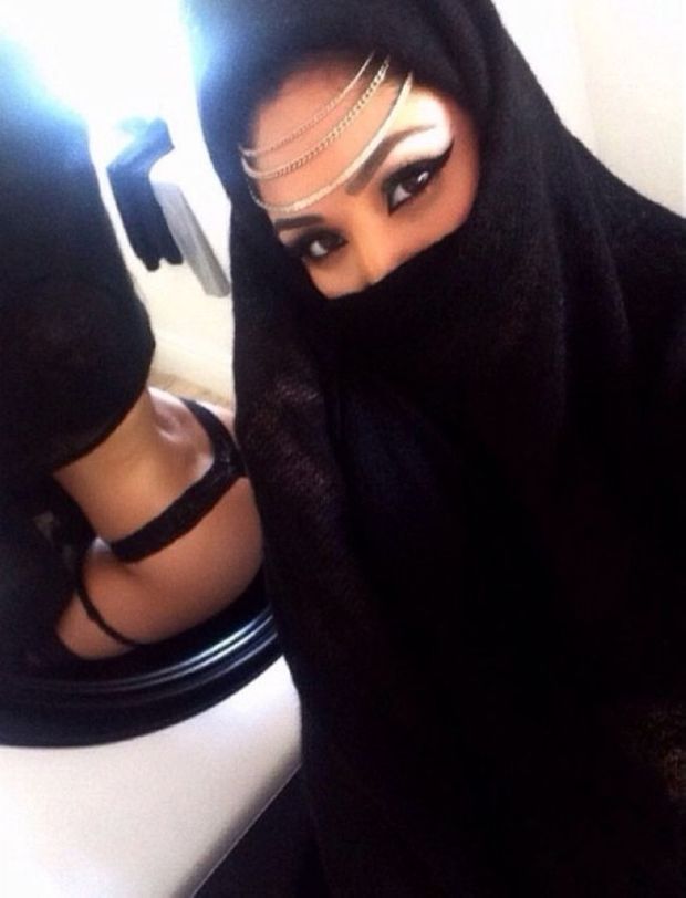 Hot Islamic selfshot