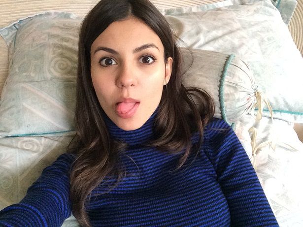 victoria justice candid
