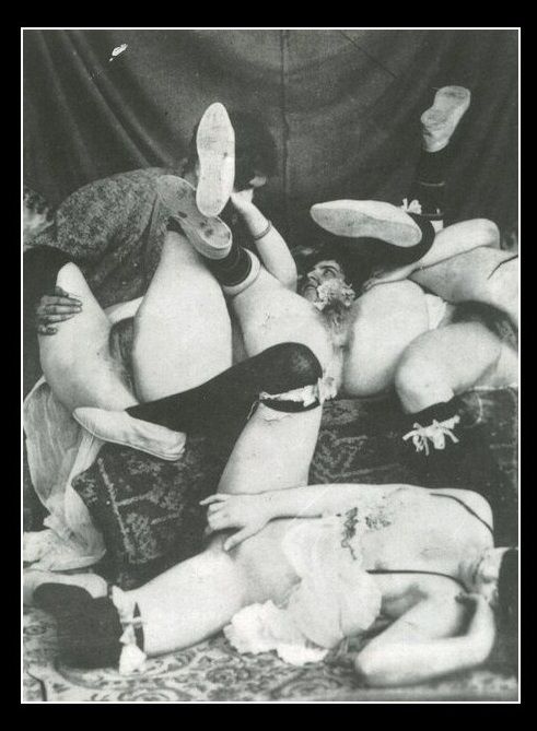 4 vintage lesbians