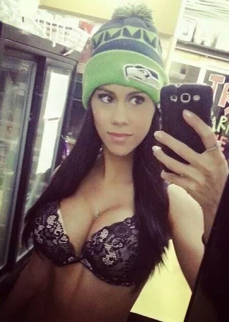 Her hot selfshots