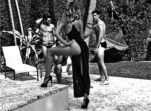 Seductress in Action