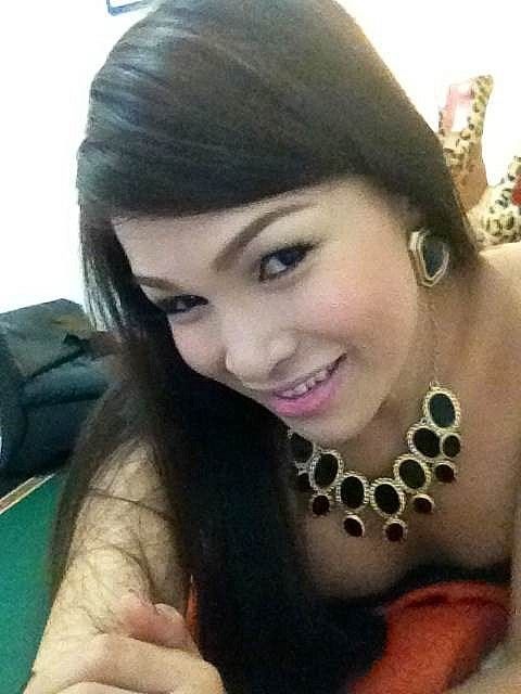 Lady-Boy Vitress Tamayo is the ultimate asian Transsexual