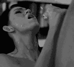 what load all over her face