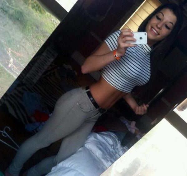 slim babe showing her big tits and hot ass