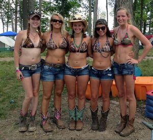 Cammo, short shorts and boots