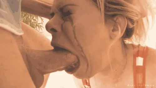 Elizabeth Bentley deepthroat