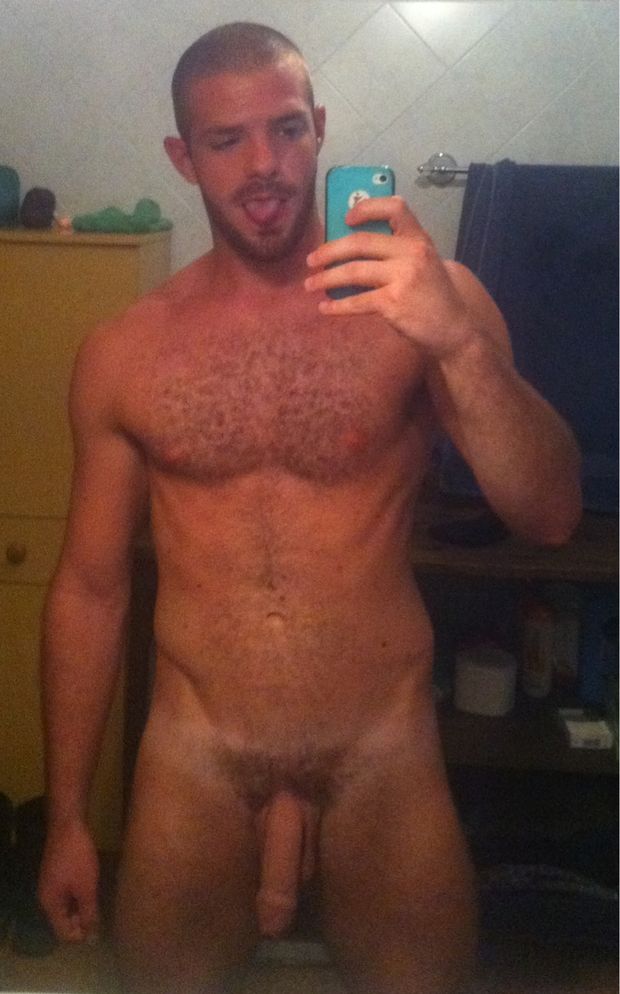 Andrea Serra (aka @insucoro)