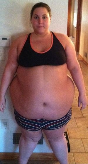 Legs Can Barely Hold This Fat Bitch