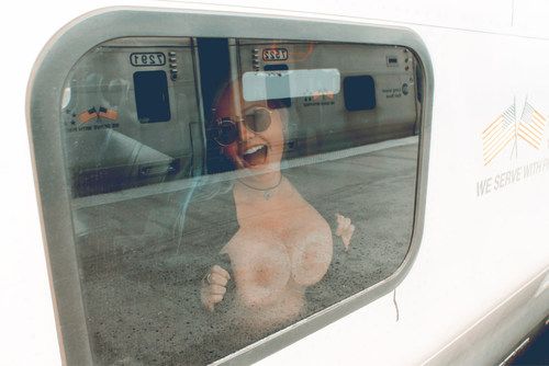 Reblog we-want-porn:


Follow my instagram: annacostello27

I am...