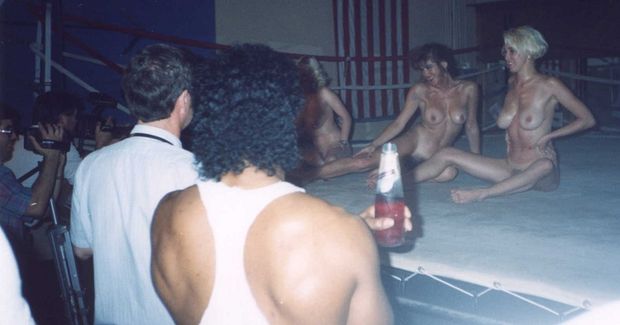 4 tipsy, naked girls and a gym full of men ...