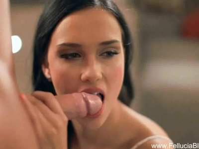 BRUNETTE BEAUTY GIVES ORAL PERFECTION