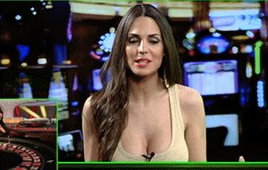 ...bueno, pues, te la tocas asi y, luego, asi + rapido y te la coges fuerte y veras como te corres+PACONLE'Aquí Paz y después Gloria'serieTV