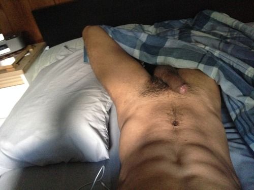 Reblog 
paradoxicallyunknown.tumblr.com
Lazy Sunday

The best...