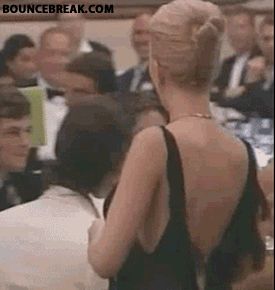 Scarlet starlet in dinner (dinner is she) Sn me las has visto bien, me acerco...