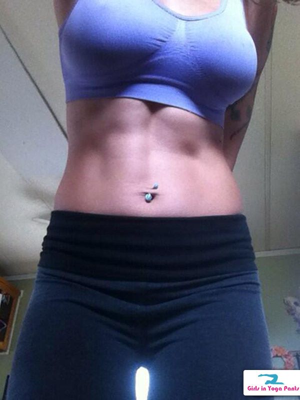 10 Pics: Fit &amp; sexy girls in yoga pants