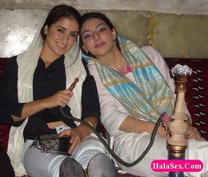 sharmouta Picture