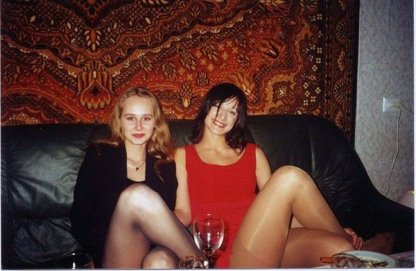 Sluts showing off their pantyhose