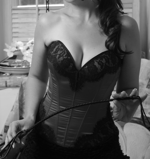 Reblog goodgirlgonewildmontreal:
Who wants to play with...
