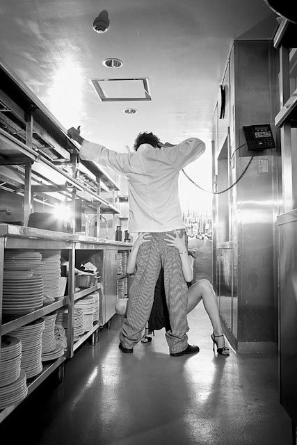 KITCHEN LOVE
