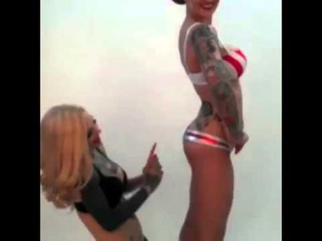 Lexy Hell Puppet #Twerking LouLou D'vil's Butt