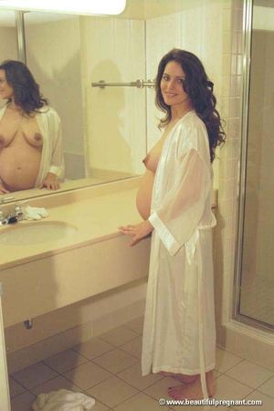 MORE HOT PREGNANT