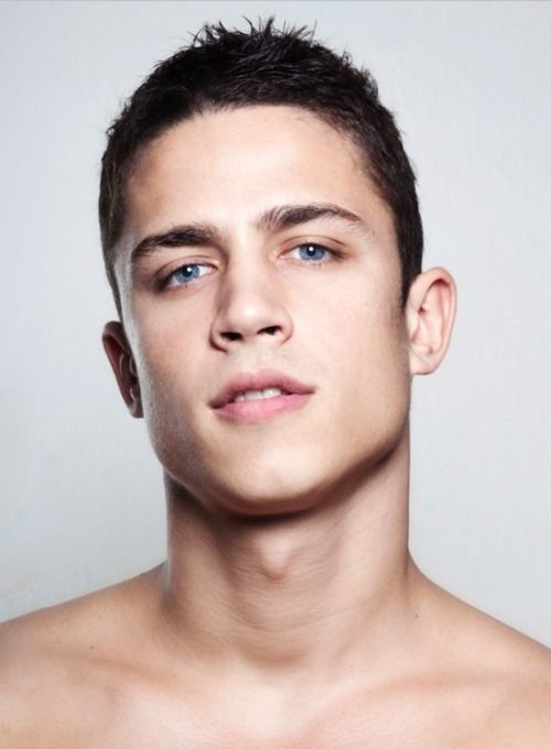 Reblog: theamazingmaleshape:
Dominic Nel a.k.a. James...