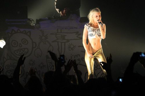 yolandi