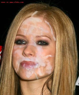 Avril Lavigne massive facial