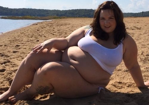 Gorgeous BBW Likes to Fuck