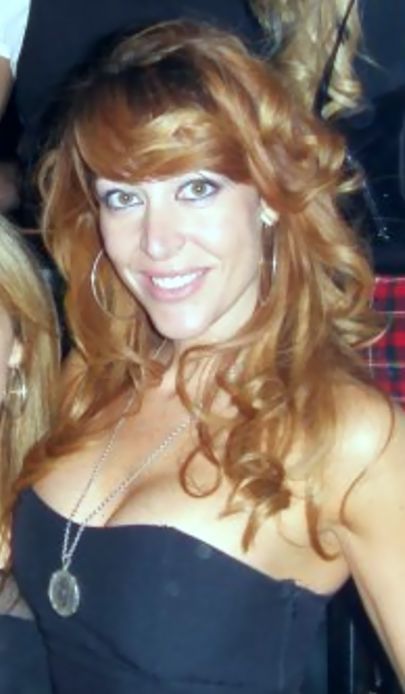 Angie Marin: posh fb whore loves slutty posing