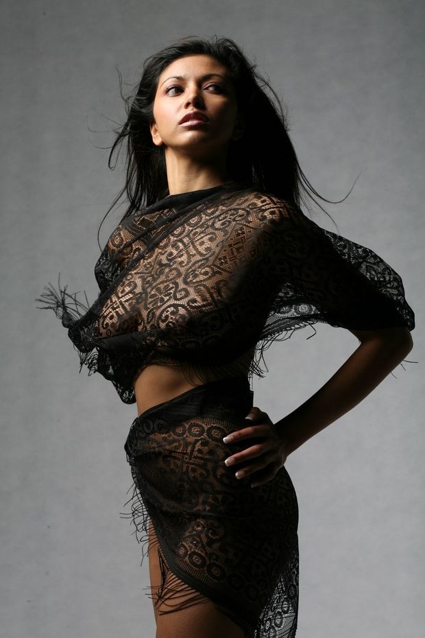 Indian Model Posing Nude - XXX Dessert - Picture 2