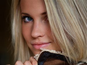 Emilie Nereng (gallery - listal)