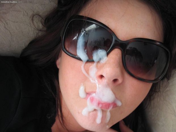 Some nice thick splooge all over her glasses