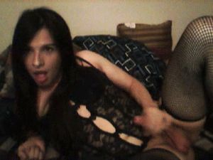 missxandras:missrobo:This is what I was talking about with the smiling! 0-60 in .5 seconds!*giggles* I know that girl :3And she likes me *giggles more*