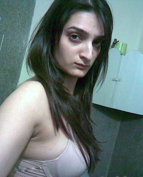 Her hot selfshots