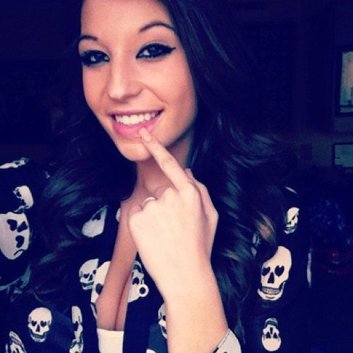 Her hot selfshots
