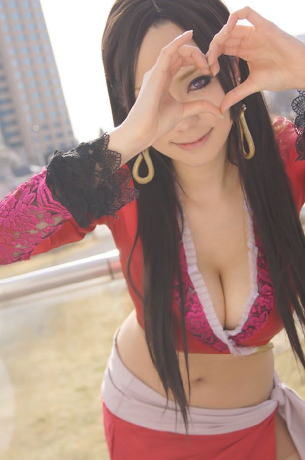 love sign boa hancock cosplay